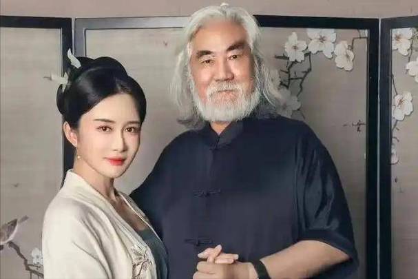 管家婆正版管家和张纪中回应前妻喊话与张纪中回应前妻喊话视频